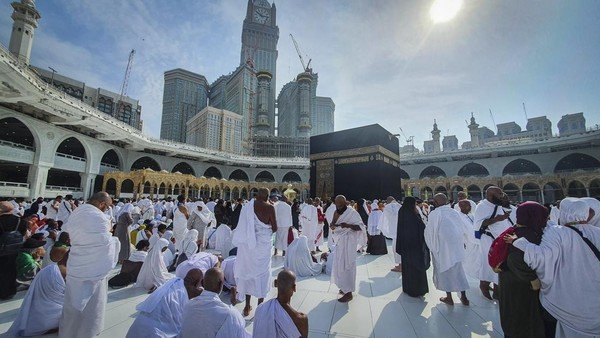 Ada 5 Pahala Besar yang Bisa Kamu Dapatkan Saat Jalani Umroh Ramadhan 2024