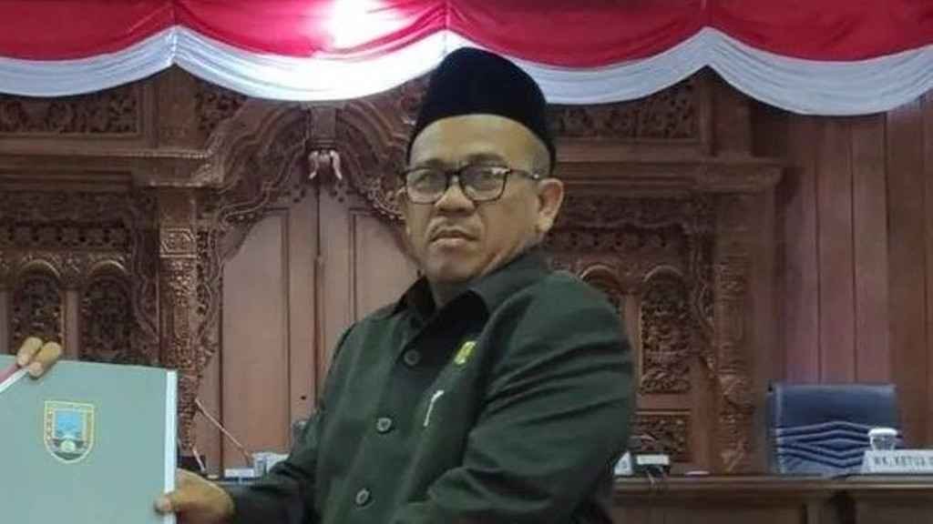 Ketua DPRD Rembang yang Berhaji dengan Biro Perjalanan Haji dan Umroh Ilegal Masih Ditahan