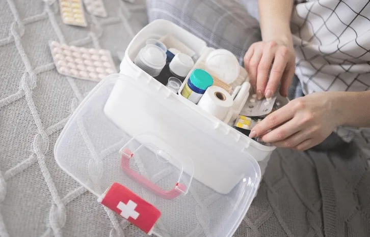 Obat Pribadi Saat Umroh, Lebih Baik Dibawa di Koper atau Tas Kabin?